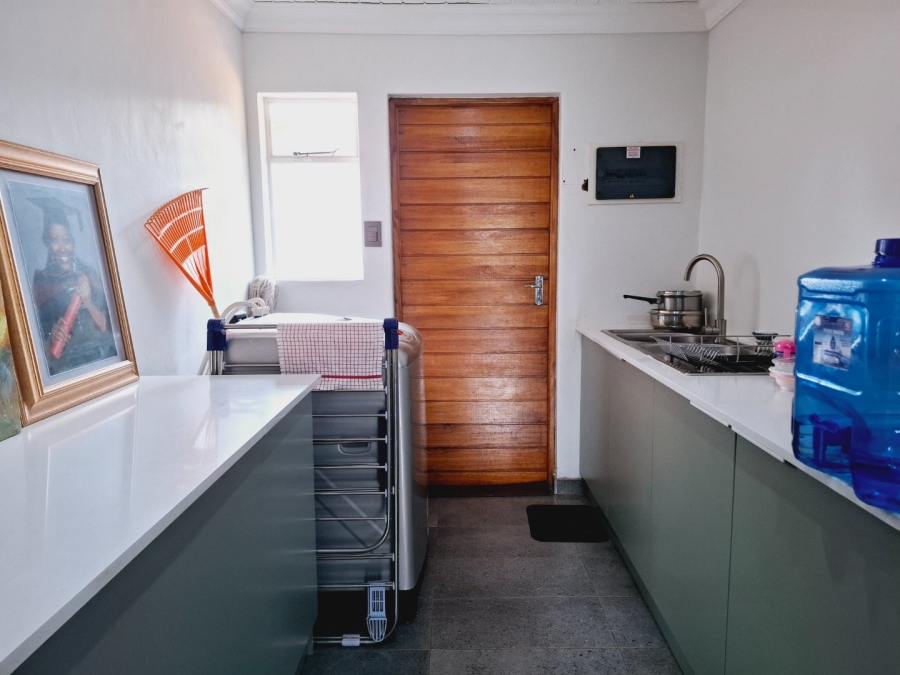 4 Bedroom Property for Sale in Generaal De Wet Free State